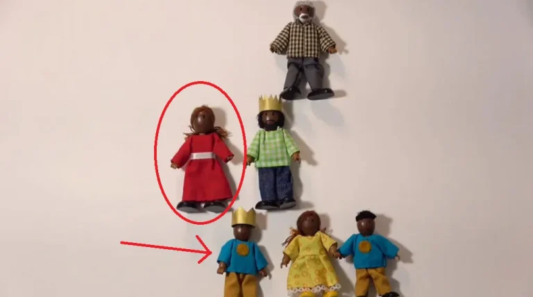 הוּא בְּנָהּ